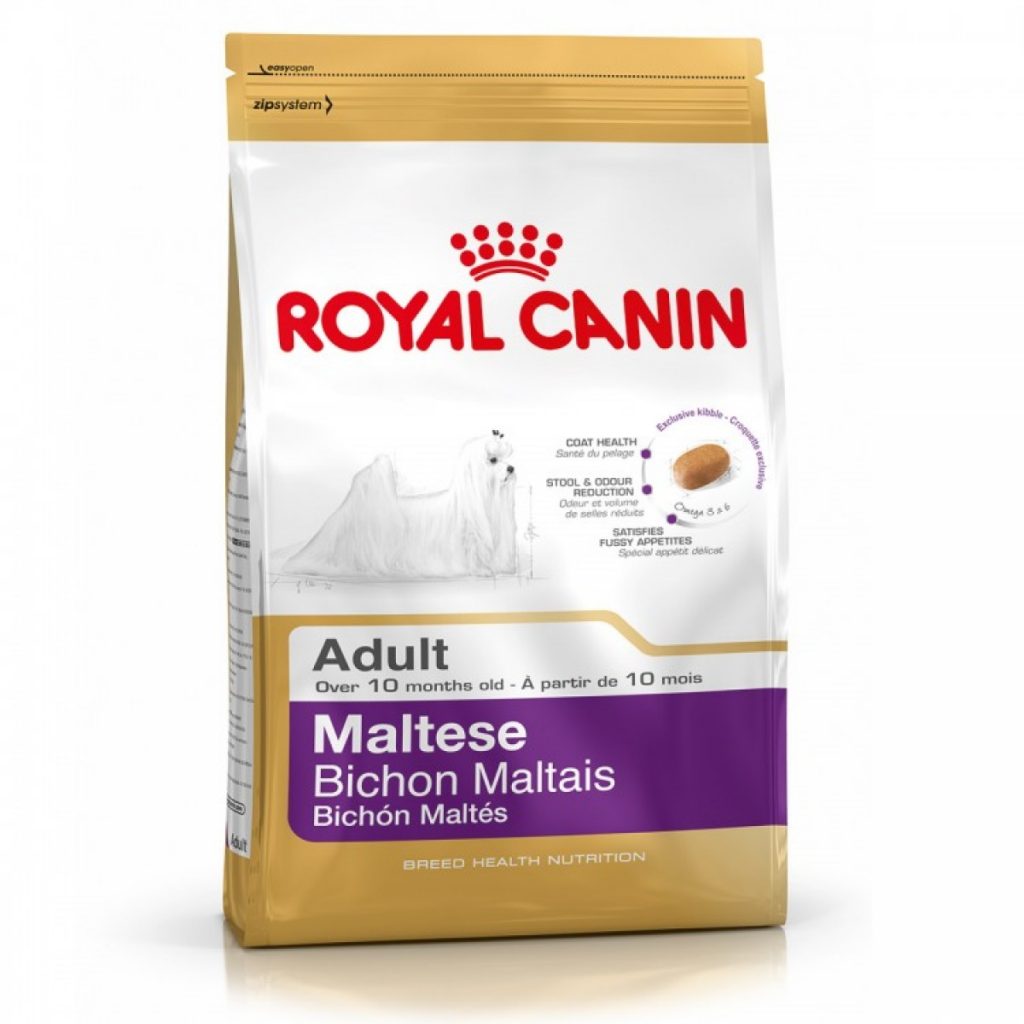 Punga cu hrana Royal Canin Maltese pe fond alb
