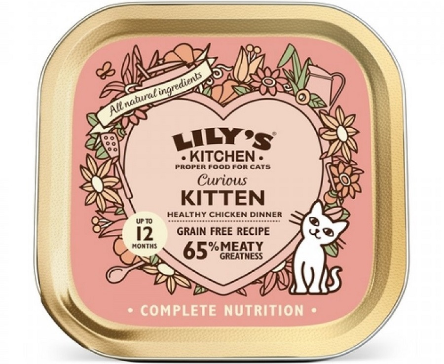 Conserva cu hrana Lily’s Kitchen Curious Kitten pe fond alb
