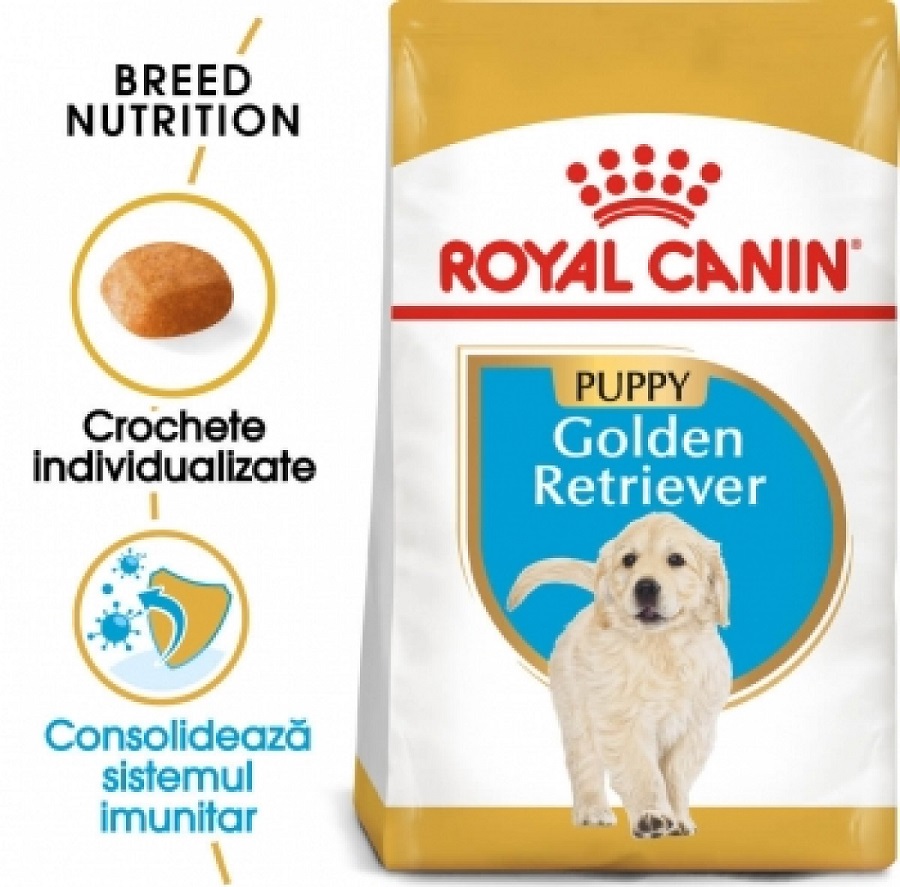 Punga cu hrana Royal Canin Golden Retriever Puppy pe fond alb