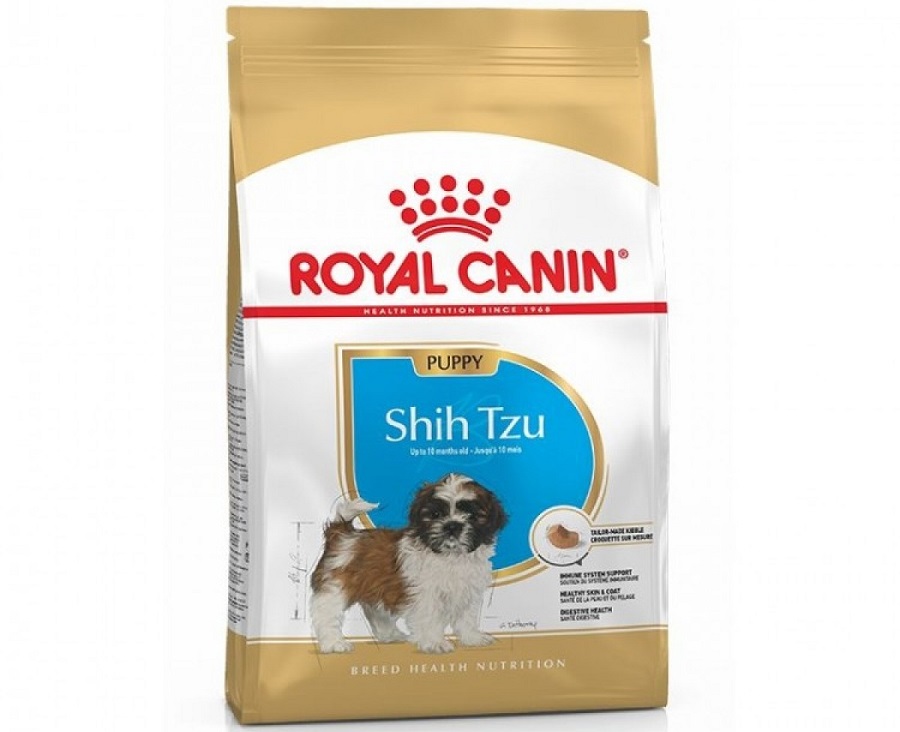Punga cu hrana Royal Canin Shih Tzu Puppy pe fond alb